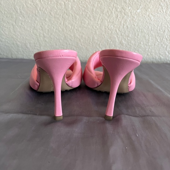Bottega Veneta Lido Pink Quilted Slip On Sandals Shoes 38.5 STUNNING - Picture 7 of 14